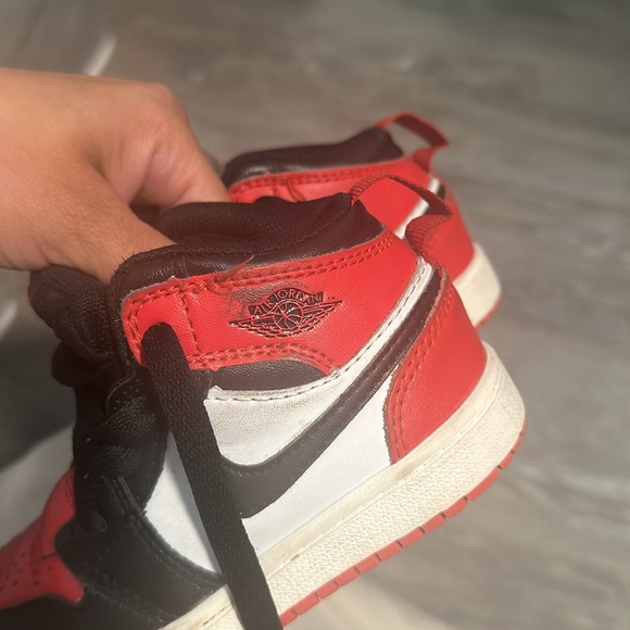 Jordan 1s - Picture 6 of 6